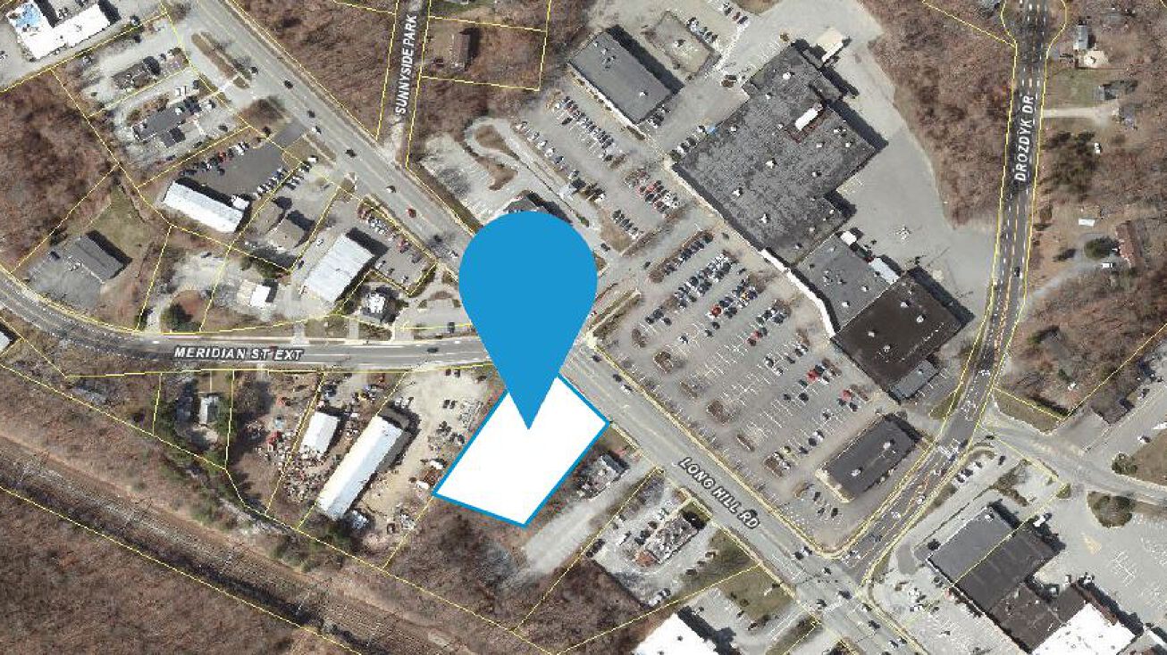 671 Long Hill Rd, Groton, CT 06340