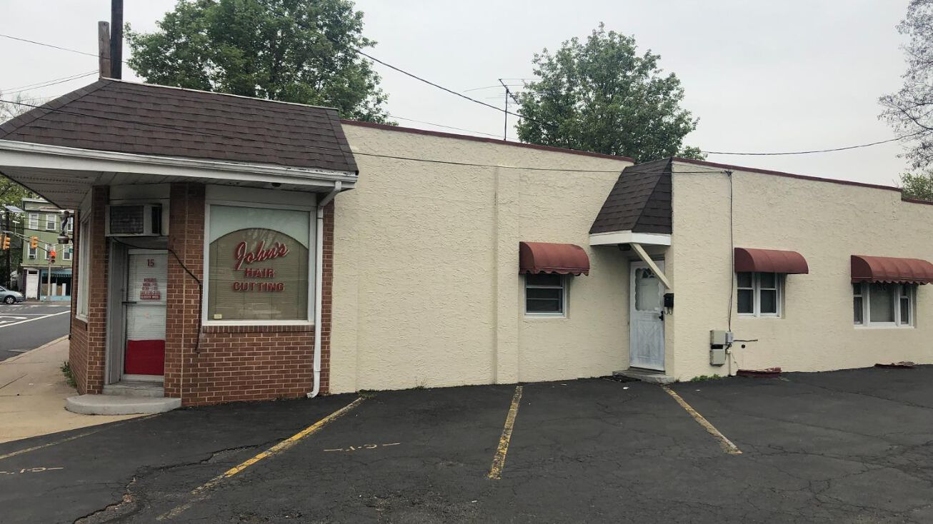 15 Greenbrook Road, North Plainfield, NJ 07060