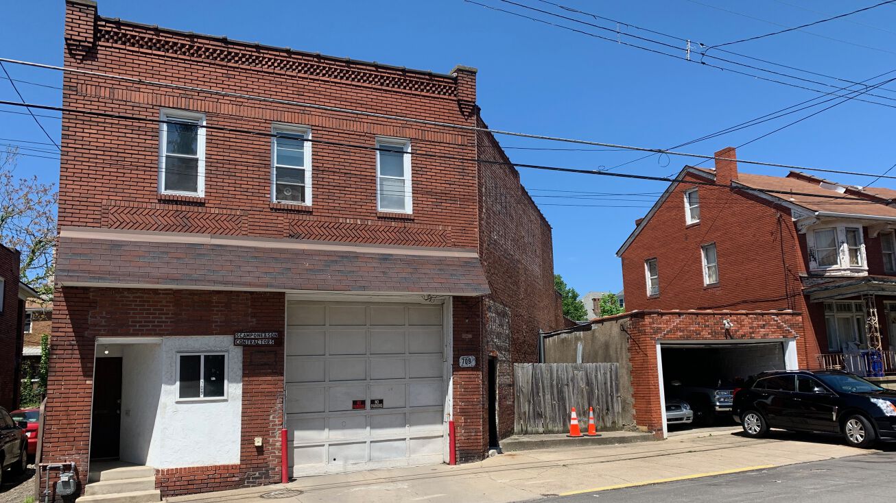 709 Collins St, Pittsburgh, PA 15206