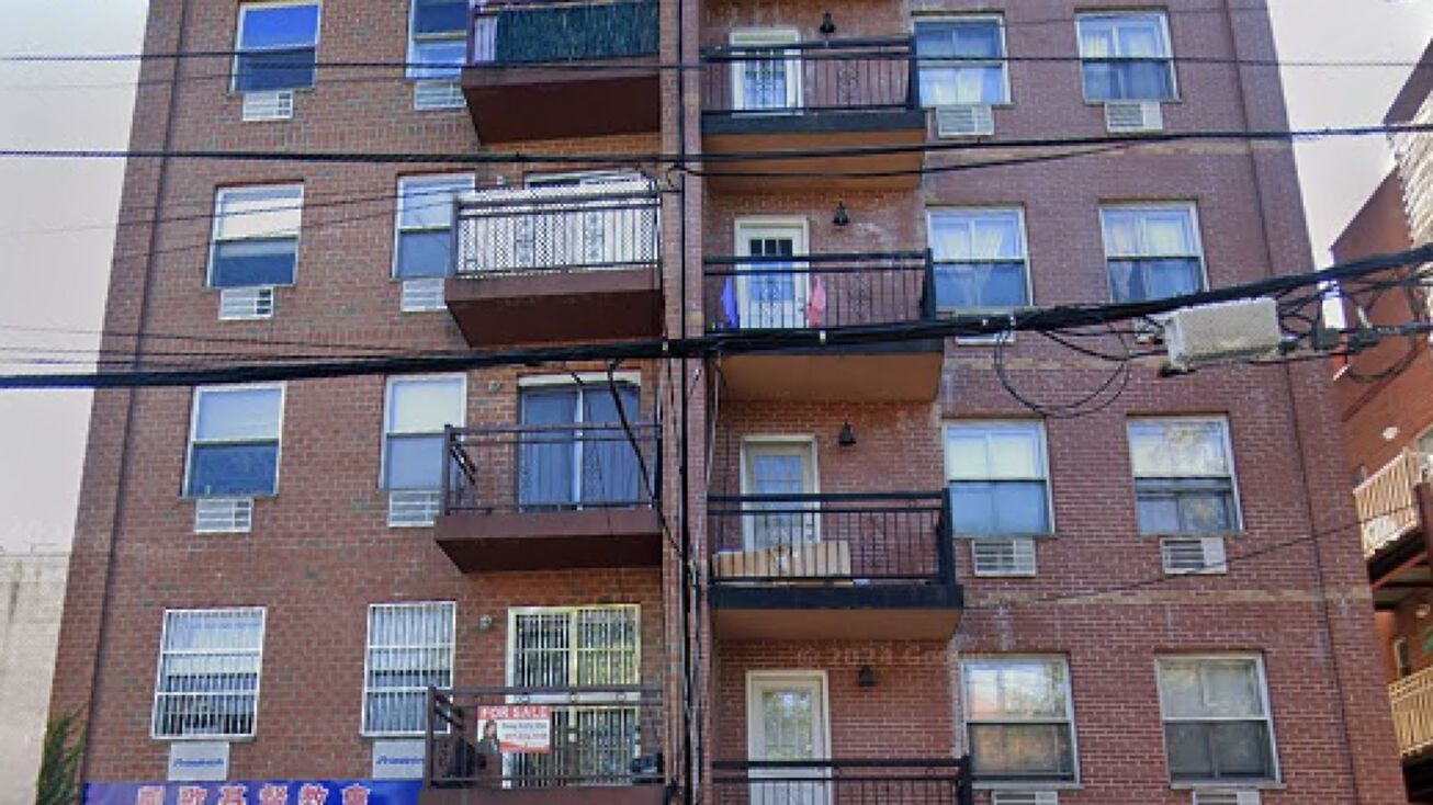 Pictures of Mixed Use property located at 138-06 35th Ave, Queens, NY 11354 for sales - image #1