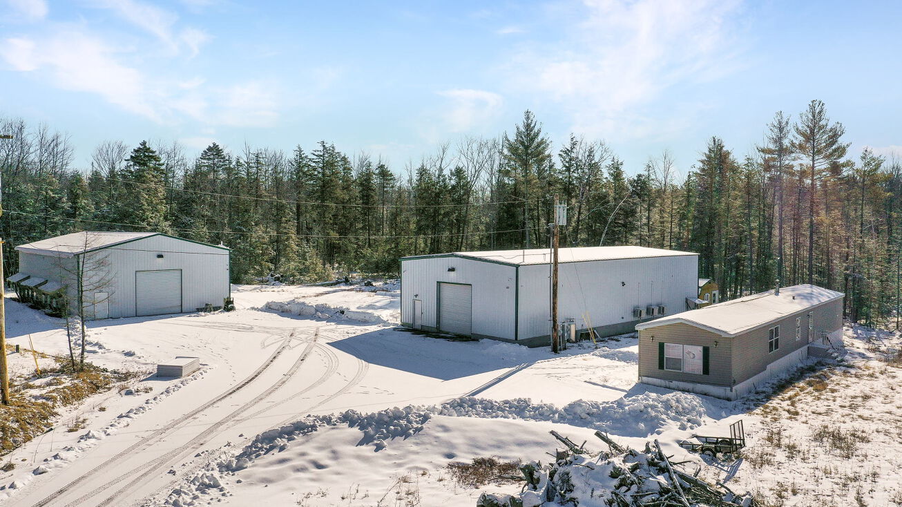 714 Hollis Rd, Hollis, ME 04042