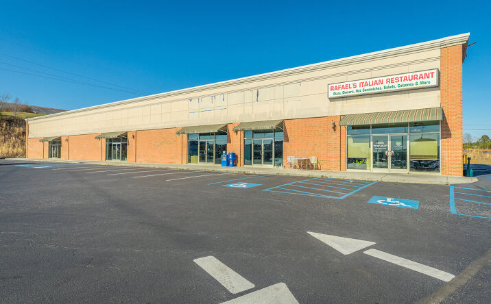 Pictures of Hospitality, Industrial, Mixed Use, Office, Retail property located at 150 Pearl Dr, LaFayette, GA 30728 for sales - image #1