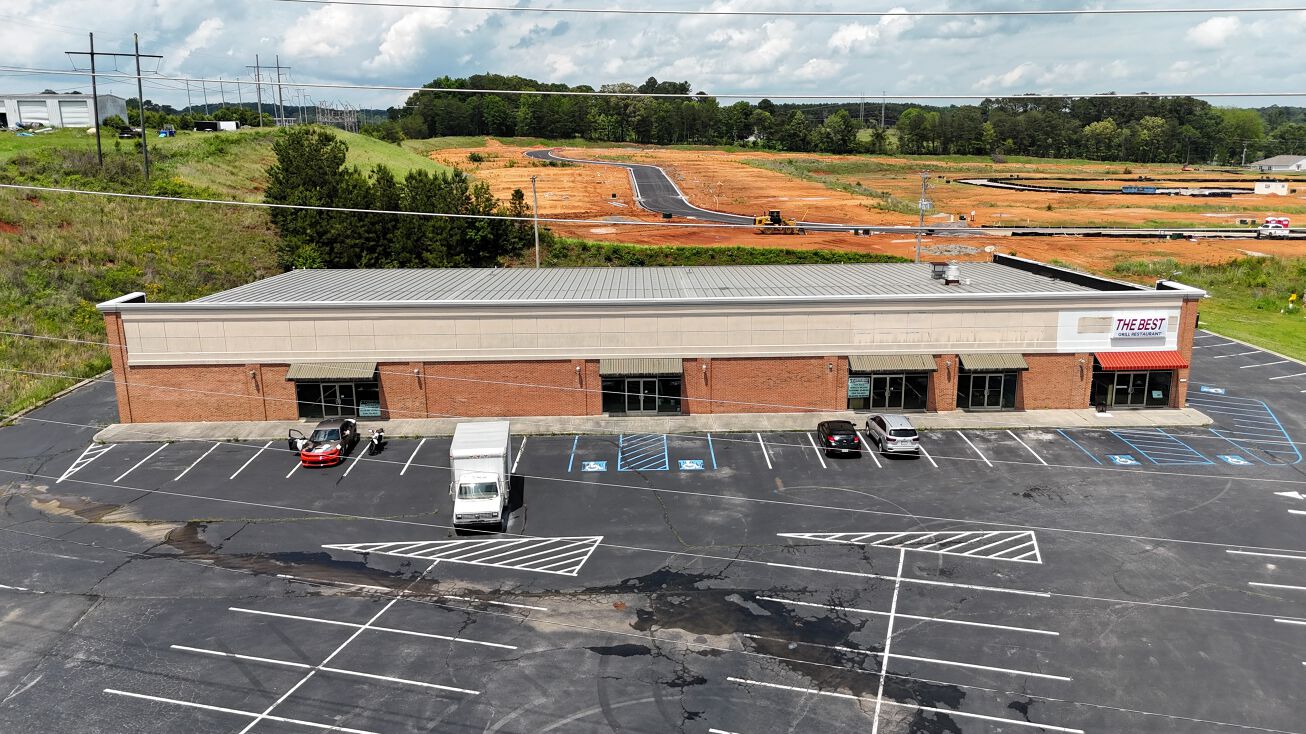 Pictures of Hospitality, Industrial, Mixed Use, Office, Retail property located at 150 Pearl Dr, LaFayette, GA 30728 for sales - image #1