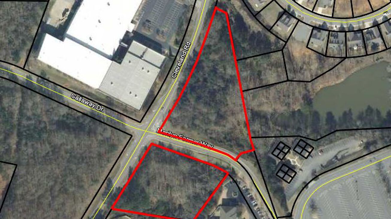 284 Cleveland Rd, Bogart, GA 30622