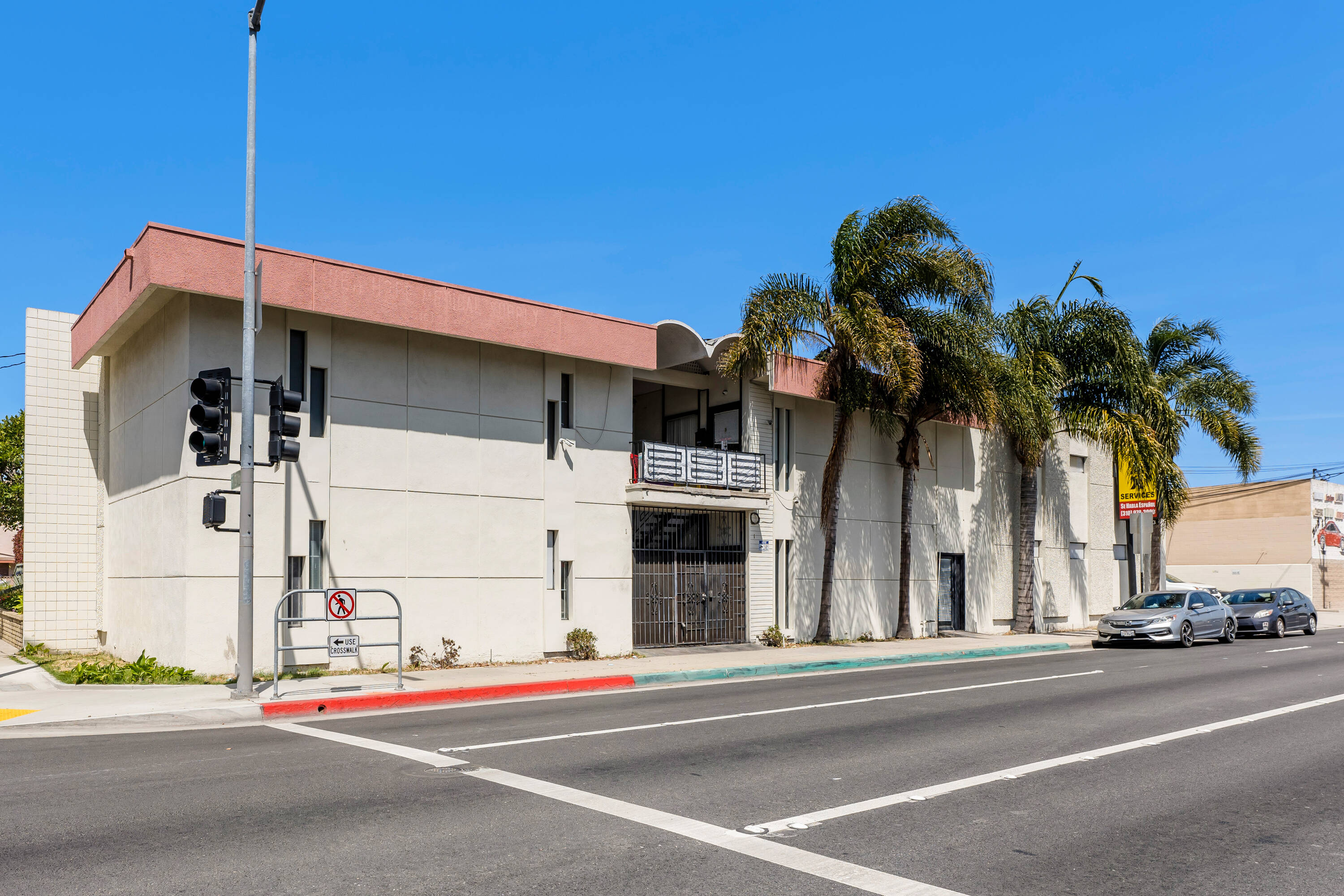 13663 Prairie Ave, Hawthorne, CA 90250