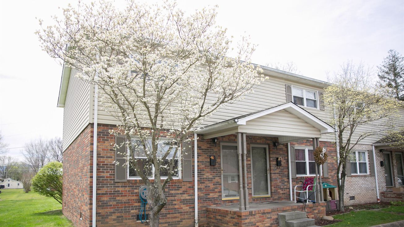 808 E A St, Elizabethton, TN 37643 Multifamily Property for Sale