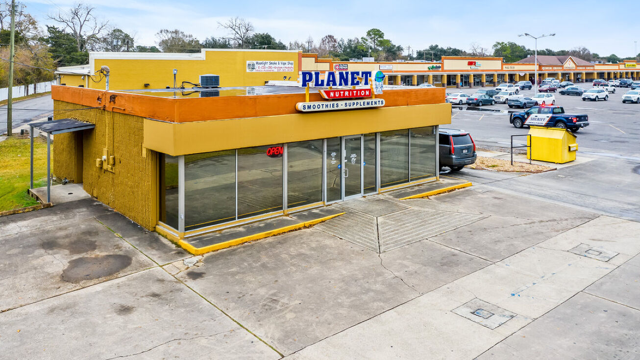 600 W Admiral Doyle Dr, New Iberia, LA 70560