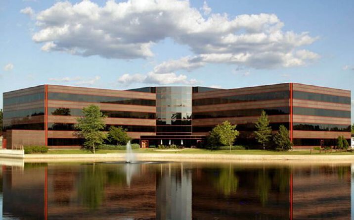 Pictures of Office property located at 2400 Cabot Dr, Lisle, IL 60532 for sales - image #1