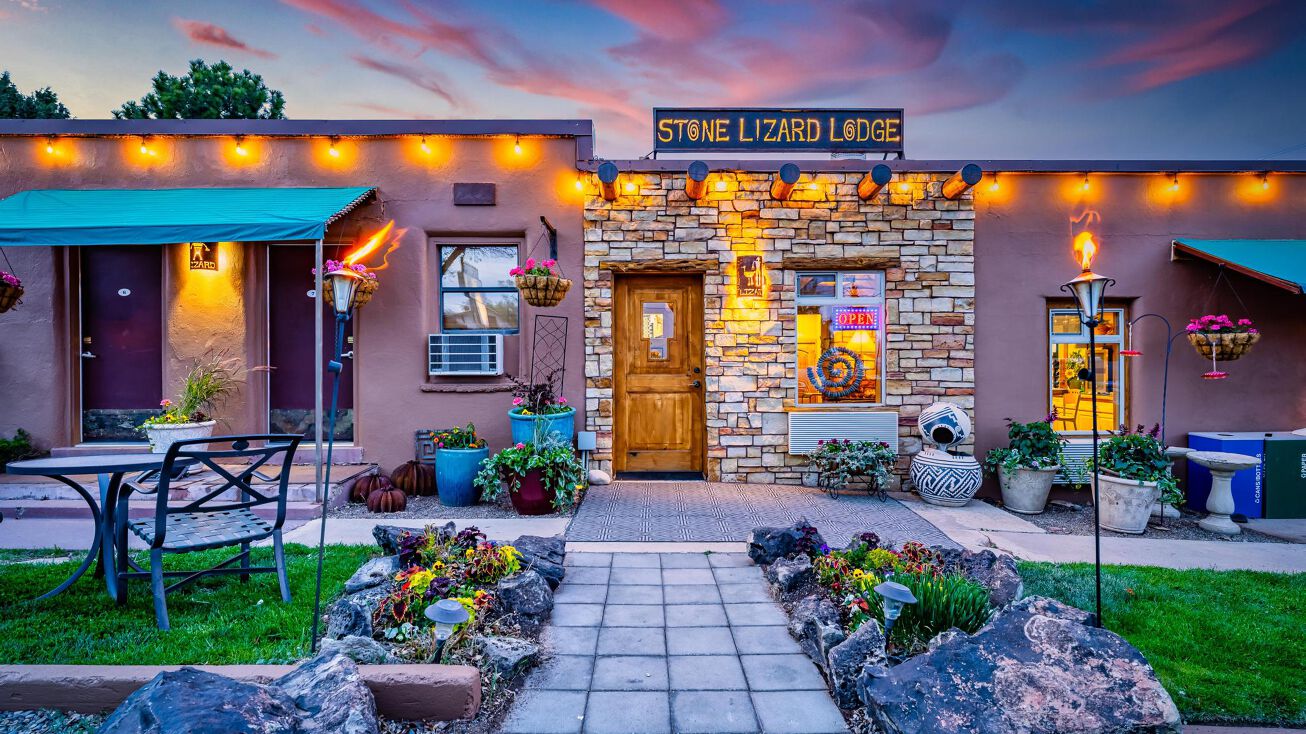 88 W Center St, Blanding, UT 84511