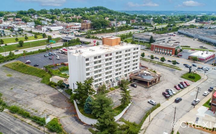 Pictures of Hospitality property located at 4747 Montgomery Rd, Cincinnati, OH 45212 for comps - image #1