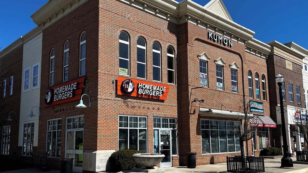 49030 Pontiac Trail, Wixom, MI 48393