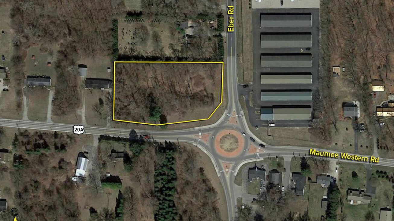 3570 S Eber Rd, Swanton, OH 43558