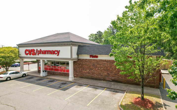 Pictures of Retail property located at 7590 Staples Mill Rd, Richmond, VA 23228 for comps - image #1
