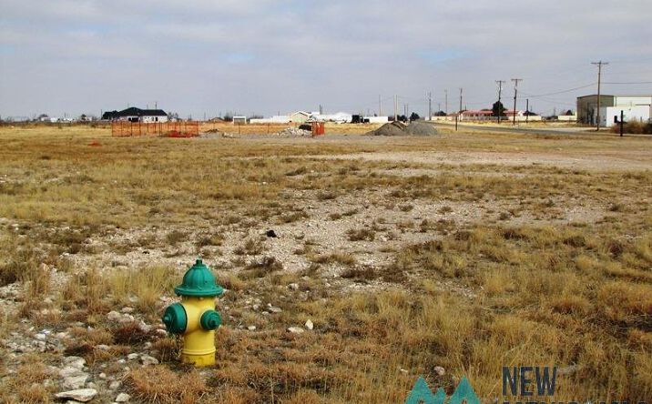 Pictures of Land property located at 6721 N World Dr, Hobbs, NM 88240 for sales - image #1