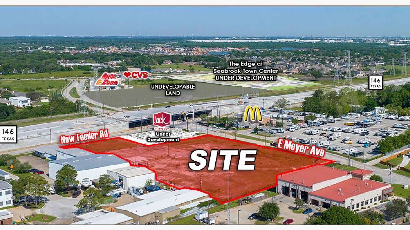 2626 Bayport Blvd, Seabrook, TX 77586