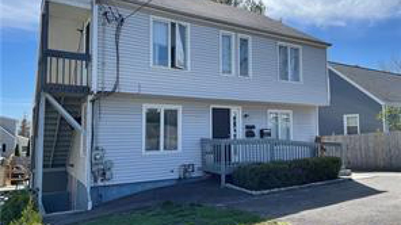 610 Tunxis Hill Rd, Fairfield, CT 06825