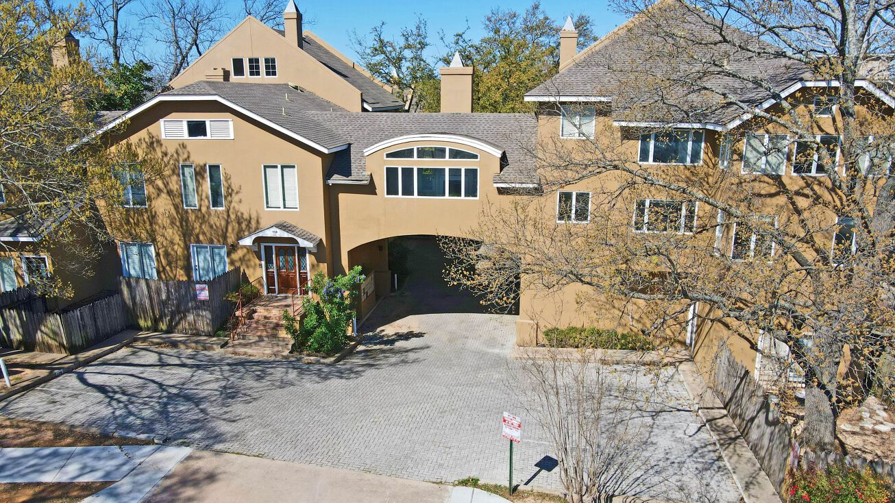 1900 San Gabriel St, Austin, TX 78705 Multifamily Property for Sale