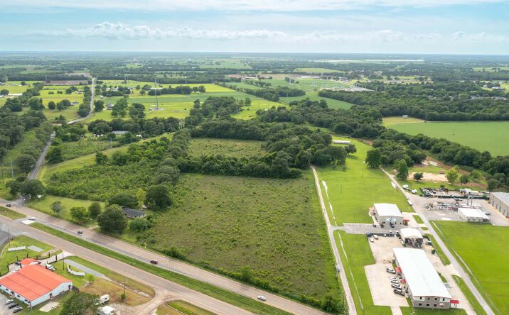 Pictures of Land property located at 7626 Johnston St, Maurice, LA 70555 for sales - image #1