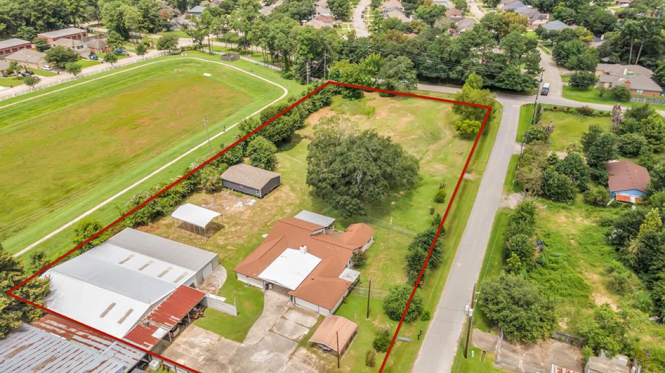 8515 Dowdell Rd, Tomball, TX 77375