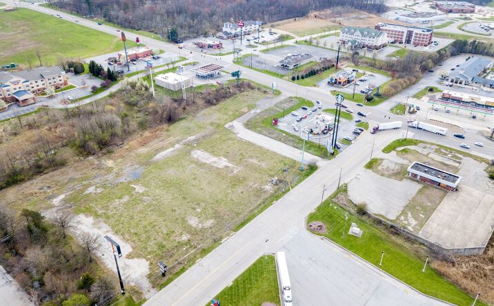 Pictures of Land property located at 5431 Seventy-Six Dr, Youngstown, OH 44515 for sales - image #1