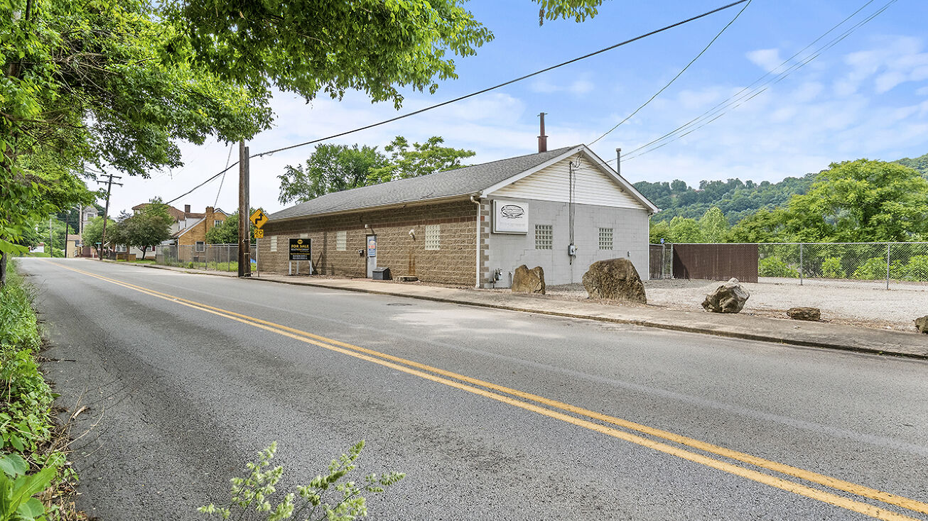519 E Main St, Monongahela, PA 15063