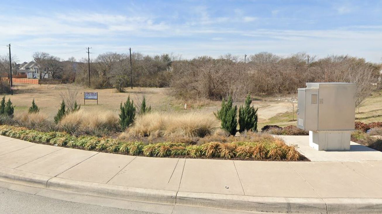 2226 Briary Trace Ct, Lewisville, TX 75077