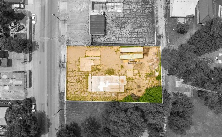 Pictures of Land property located at 1213 & 1217 Clay Ave, Waco, TX 76706 for sales - image #1