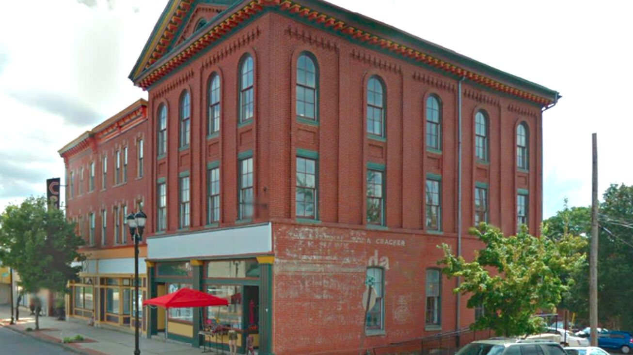 439 S Broad St, Trenton, NJ 08611