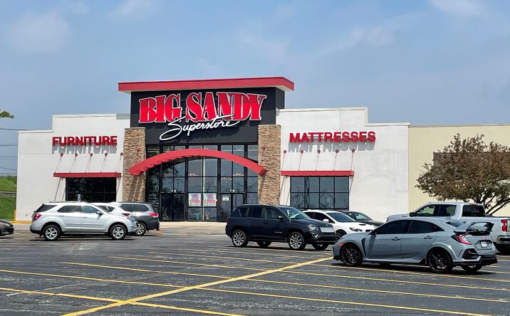 Pictures of Retail property located at 5946 Grape Rd, Mishawaka, IN 46545 for sales - image #1