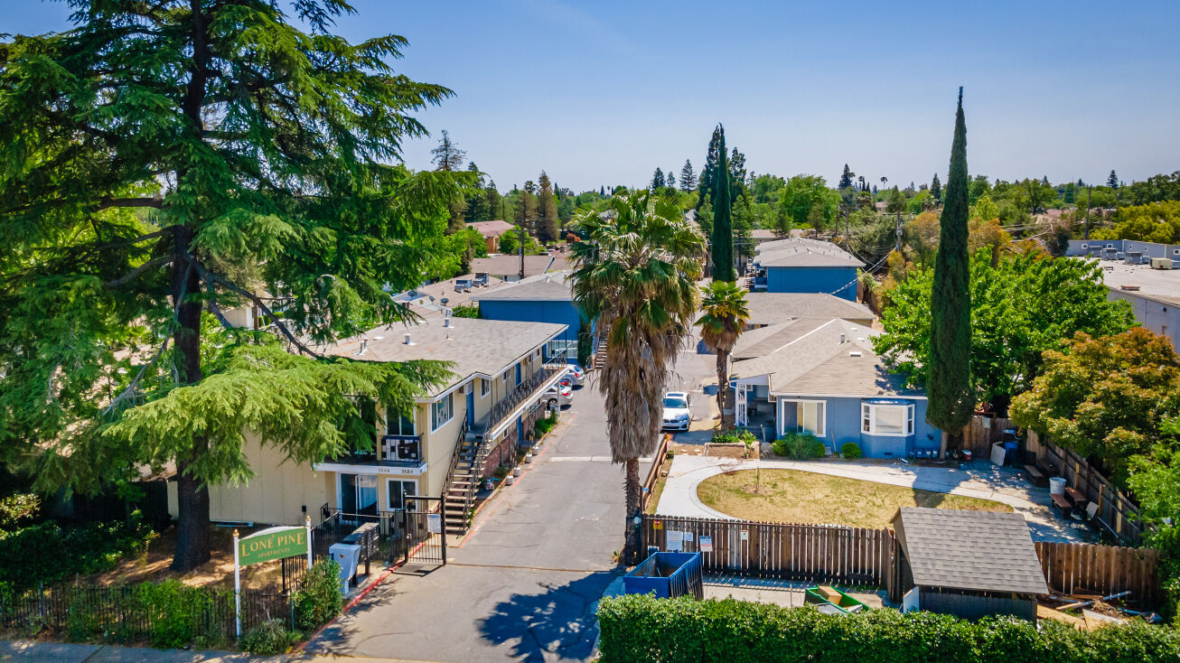 3544 Auburn Blvd, Sacramento, CA 95821