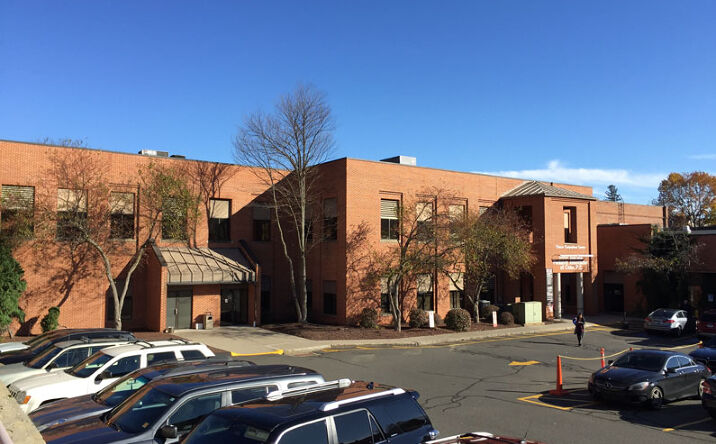 image of property at 160 ROBBINS ST Waterbury CT 06708-2652