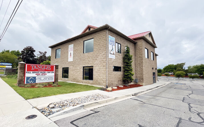 Pictures of Mixed Use, Office, Retail, Special Purpose property located at 7076 S Highland Dr, Cottonwood Heights, UT 84121 for sales - image #1