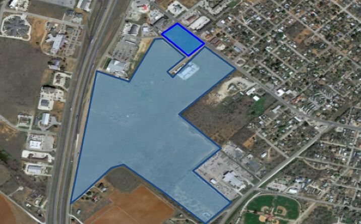Pictures of Land property located at 225 I-35, Pearsall, TX 78061 for sales - image #1