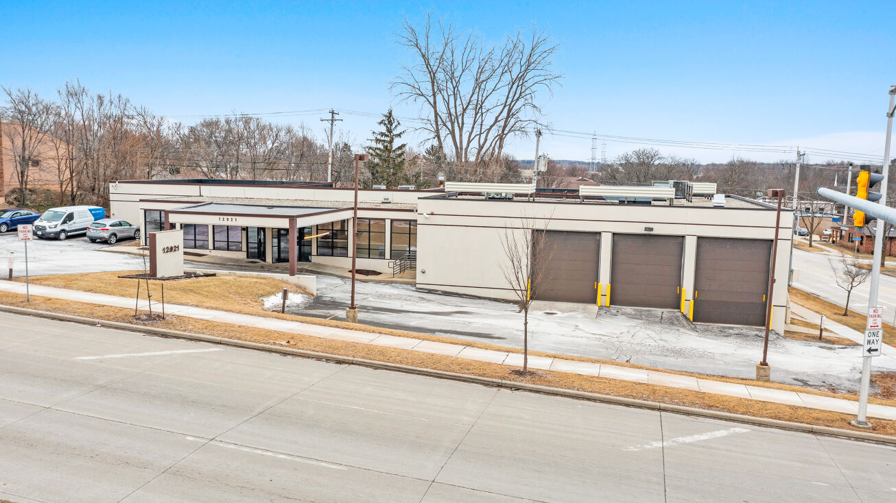 12021 W Bluemound Rd, Milwaukee, WI 53226