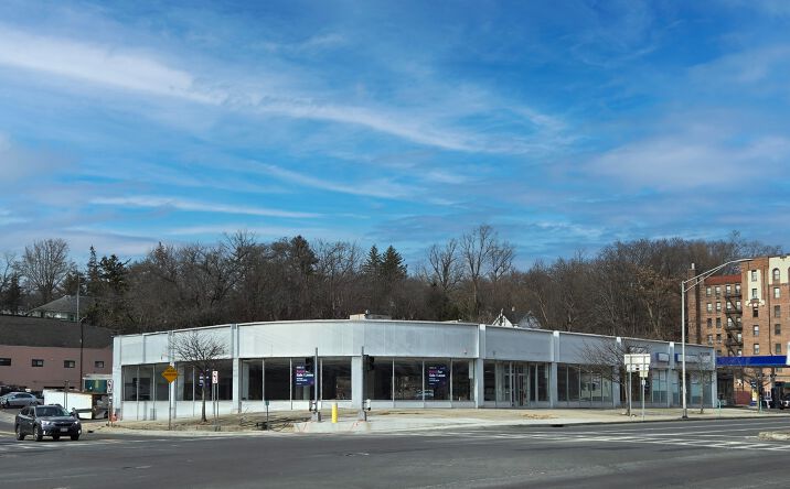 Pictures of Retail property located at 1-15 North Central Ave, Hartsdale, NY 10530 for sales - image #1