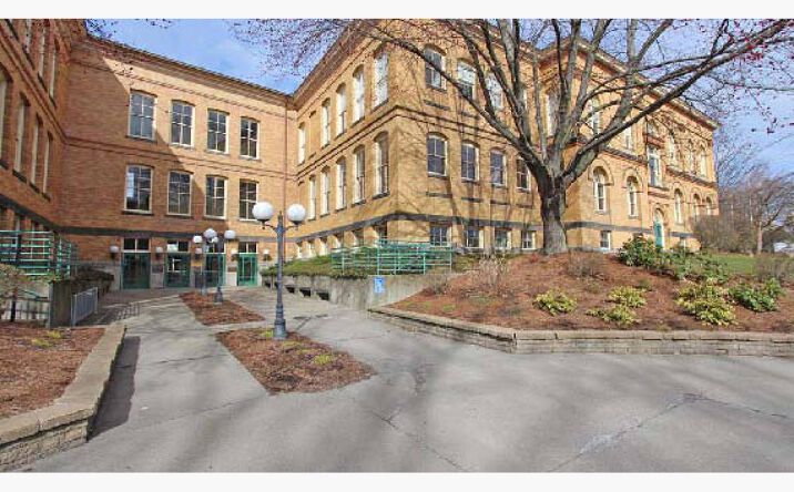 Pictures of Office property located at 17 New South St, Northampton, MA 01060 for sales - image #1