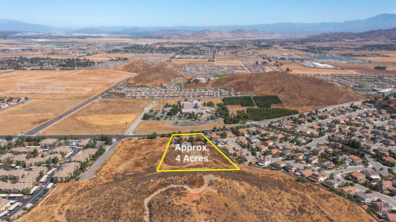 28211 McCall Blvd, Menifee, CA 92585