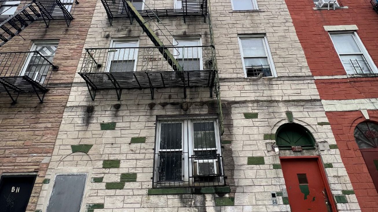 1144 Metcalf Ave, Bronx, NY 10472