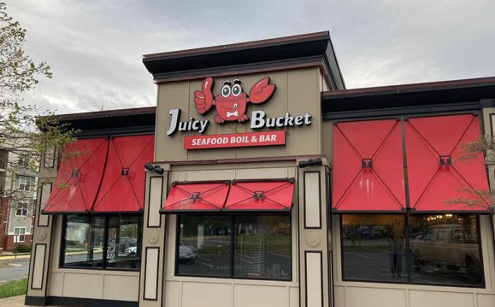 Pictures of Retail property located at 2844 Jefferson Davis Hwy, Stafford, VA 22554 for sales - image #1