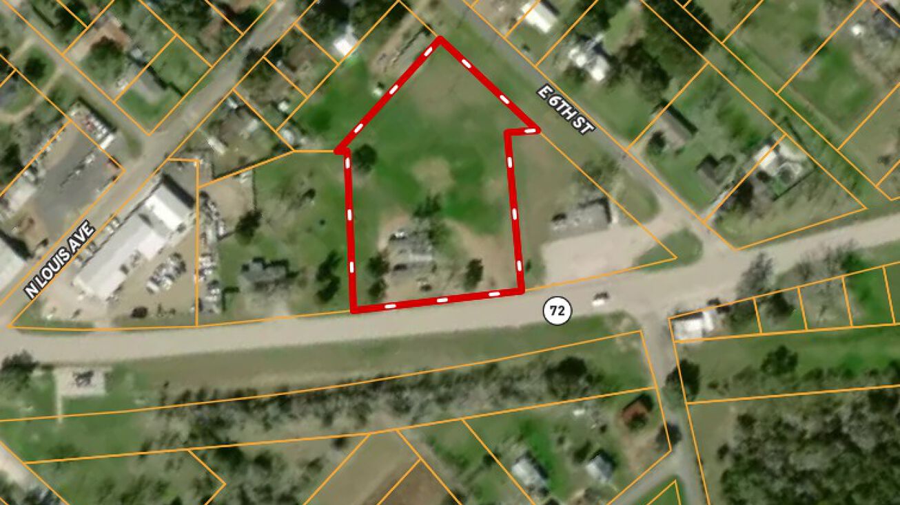 237 TX72, Yorktown, TX 78164