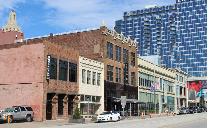 Pictures of Retail, Office property located at 1520 Grand Blvd, KCMO, MO 64108 for comps - image #1