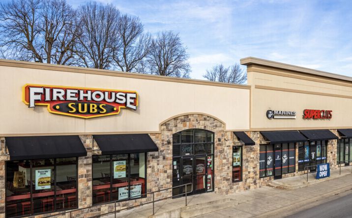 Pictures of Retail property located at 401 S Kimbrough Ave, Springfield, MO 65806 for sales - image #1