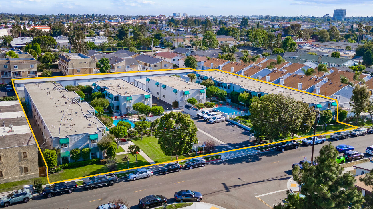 301 Avocado St, Costa Mesa, CA 92627