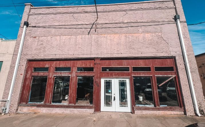 Pictures of Special Purpose, Land property located at 204 W 2nd St, Mt Pleasant, TX 75455 for sales - image #1