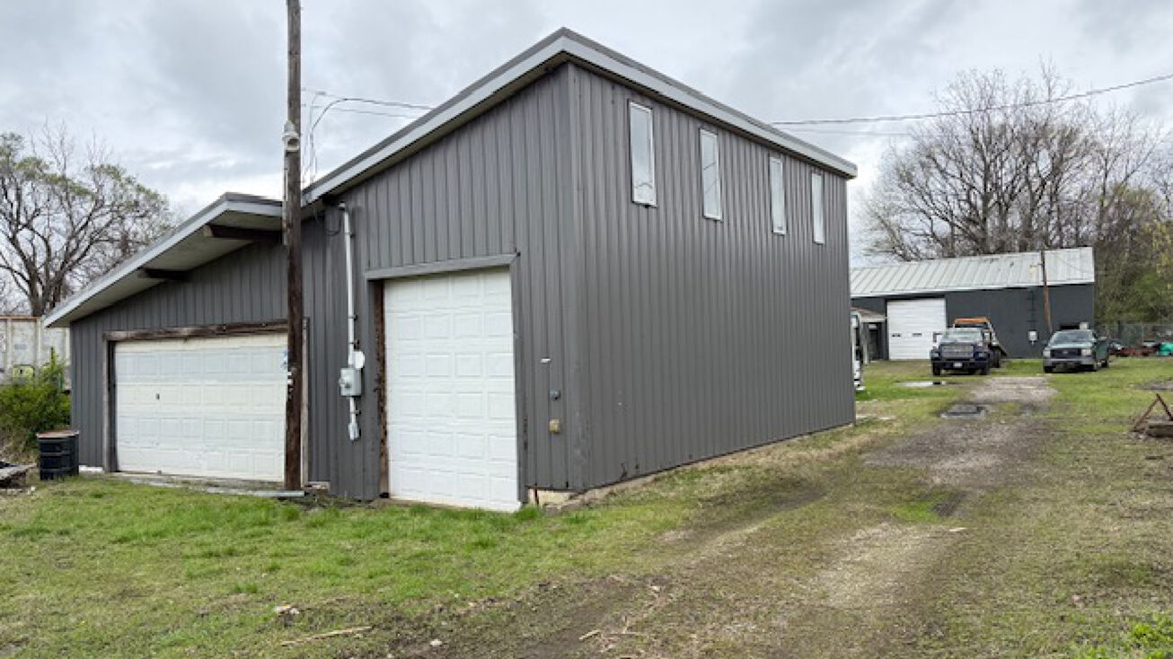 Pictures of Industrial property located at 78 W Jenkins Ave, Columbus, OH 43207 for sales - image #1