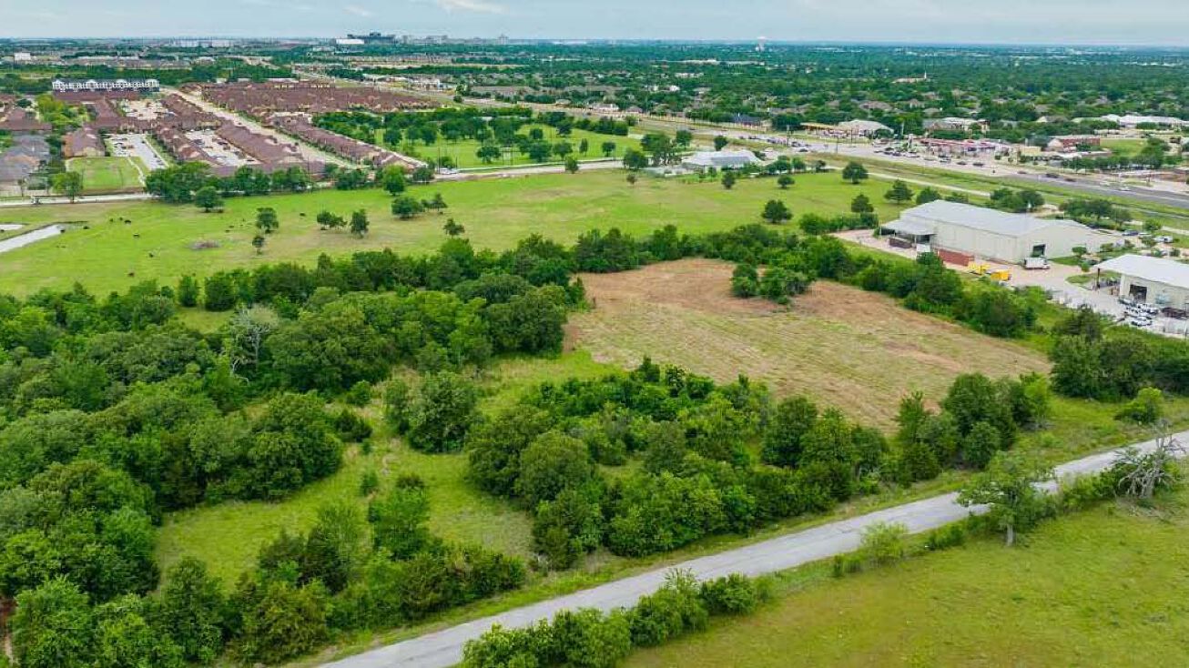 2900 Graham Rd, College Station, TX 77845