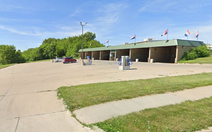 Pictures of Land, Office property located at 713 Olson Dr, Papillion, NE 68046 for sales - image #1