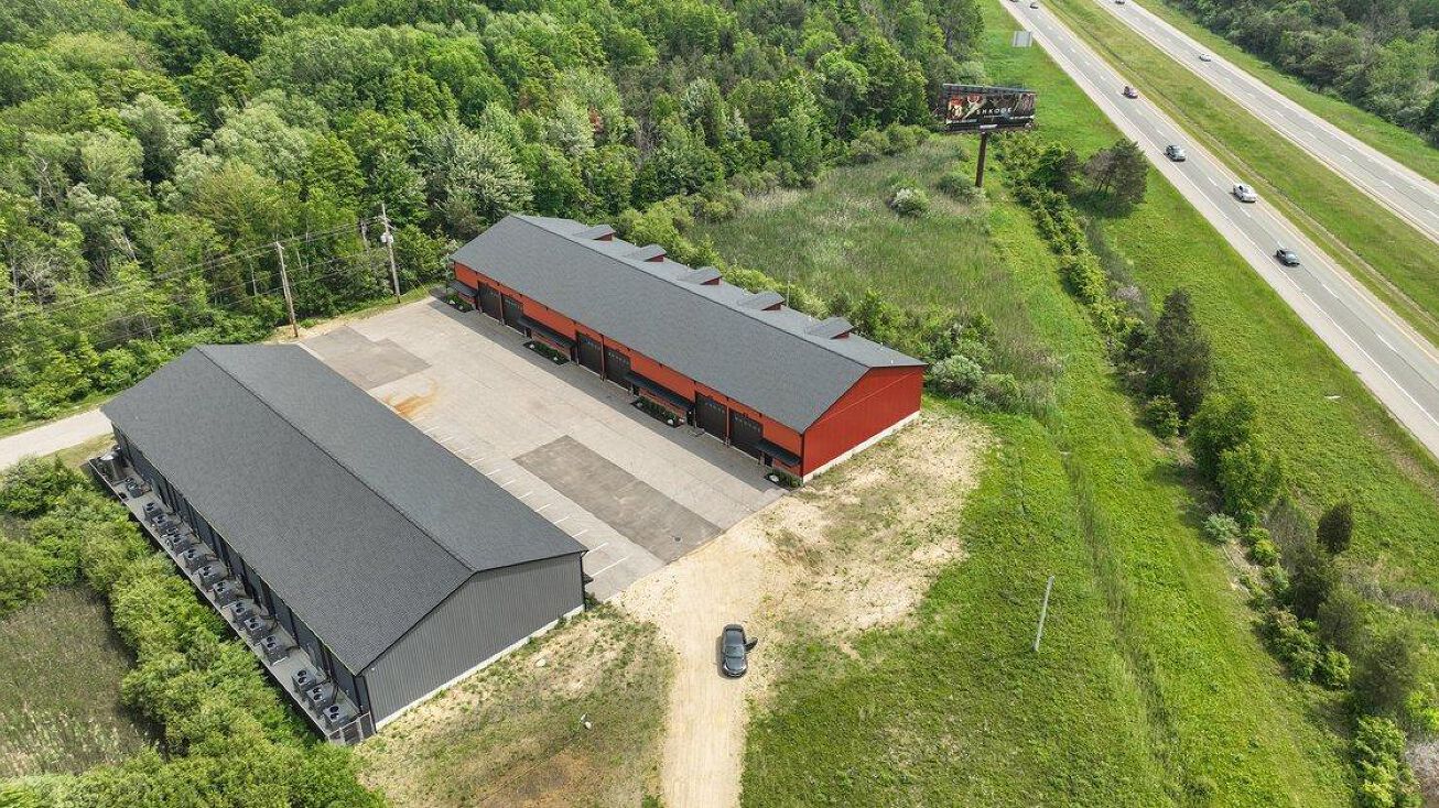 6764 Just Barns Dr, Fennville, MI 49408