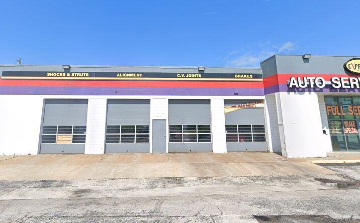 Pictures of Retail property located at 13811 E US Hwy 40, Independence, MO 64055 for sales - image #1