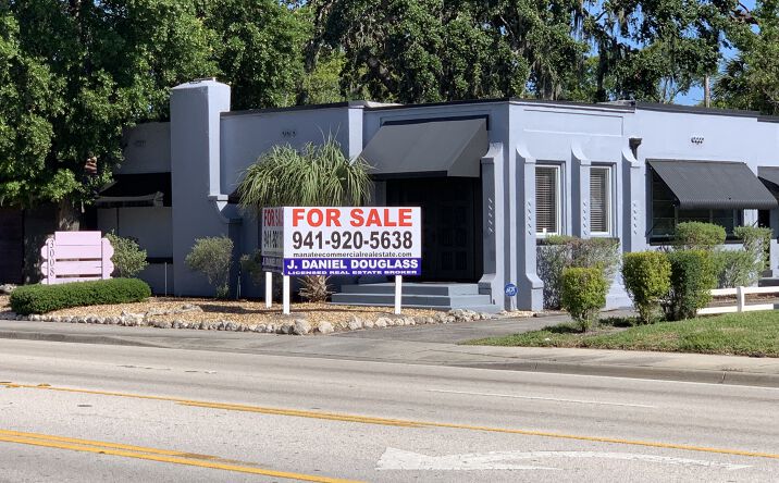 Pictures of Hospitality, Mixed Use, Office, Senior Living, Special Purpose property located at 3008 Manatee Ave W, Bradenton, FL 34205 for sales - image #1